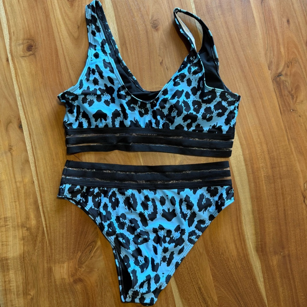 Blue Leopard Print Bikini Set - Picture 4 of 4